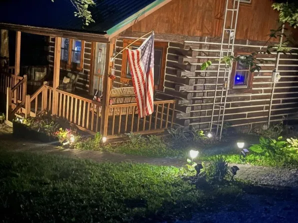 3164 N Chigger Ridge Rd, Birdseye, IN 47513