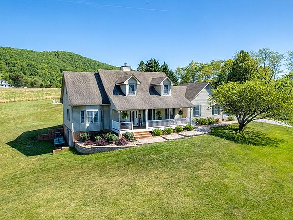 2nd image of 1217 Mountain Creek Ln
