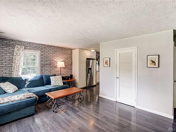3rd image of 3233 Ravenwood Rd