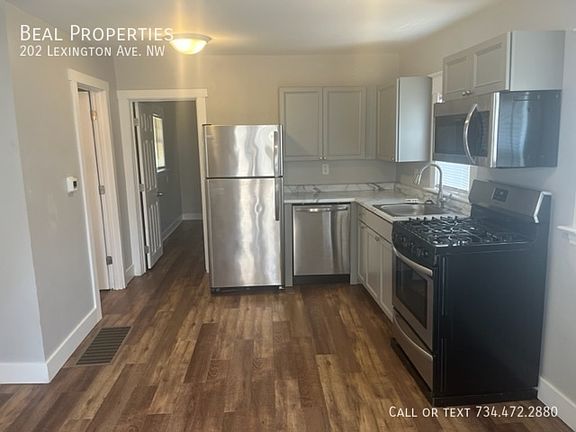 5th image of 202 Lexington Ave NW
