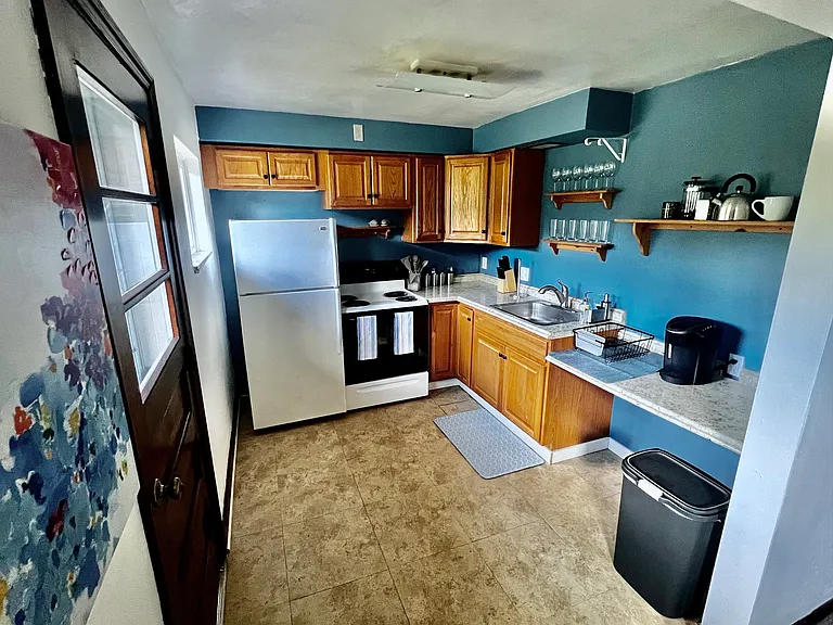 315 Barnes St #1 — Photo 7