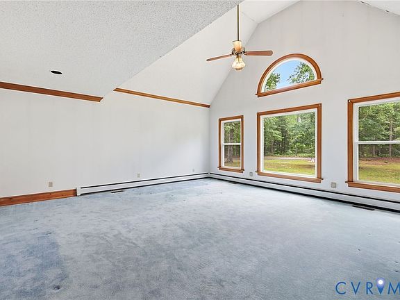 5th image of 10515 Gladfelter Rd