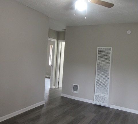 4th image of 784 Terminal Ct #13