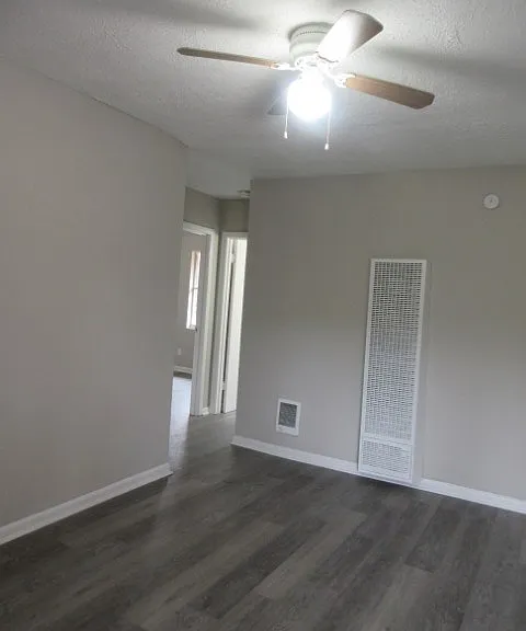 784 Terminal Ct #13 — Photo 4