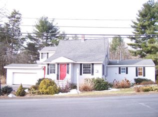 104 Stuart Ave, Dracut, MA 01826