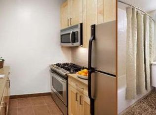 27 W 8th St, New York, NY 10011
