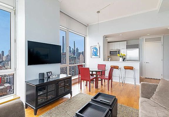3rd image of 635 W 42nd St #22AA
