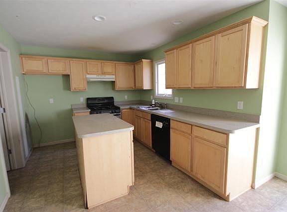 2nd image of 51709 Tall Pines Dr