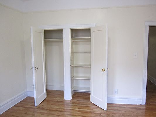 3rd image of 1042 Bergen St APT 3A