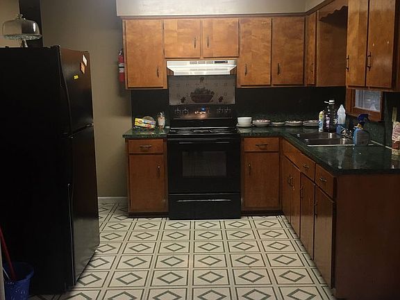3rd image of 4903 Bruning St