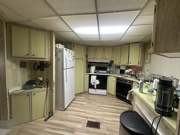 4th image of 7300 20th St #601