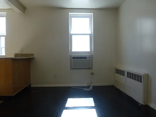 Rented by Dorsa Group | media 14