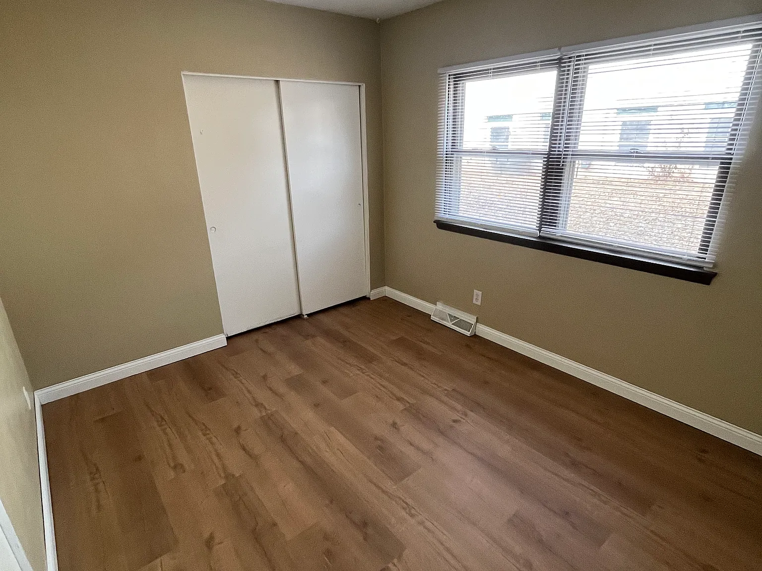 3 bed, 1338 sqft, $1,500 — Photo 3
