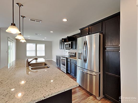 4th image of 7204 Pitzer Dr
