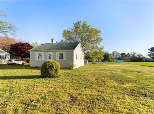 5226 Canal Rd, Farnham, VA 22460