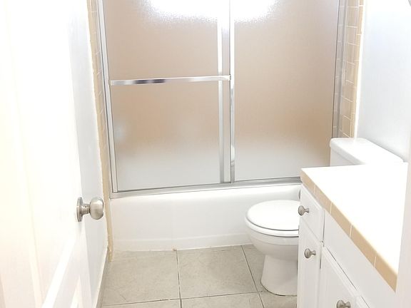 4th image of 1033 Beacon Ave APT 305