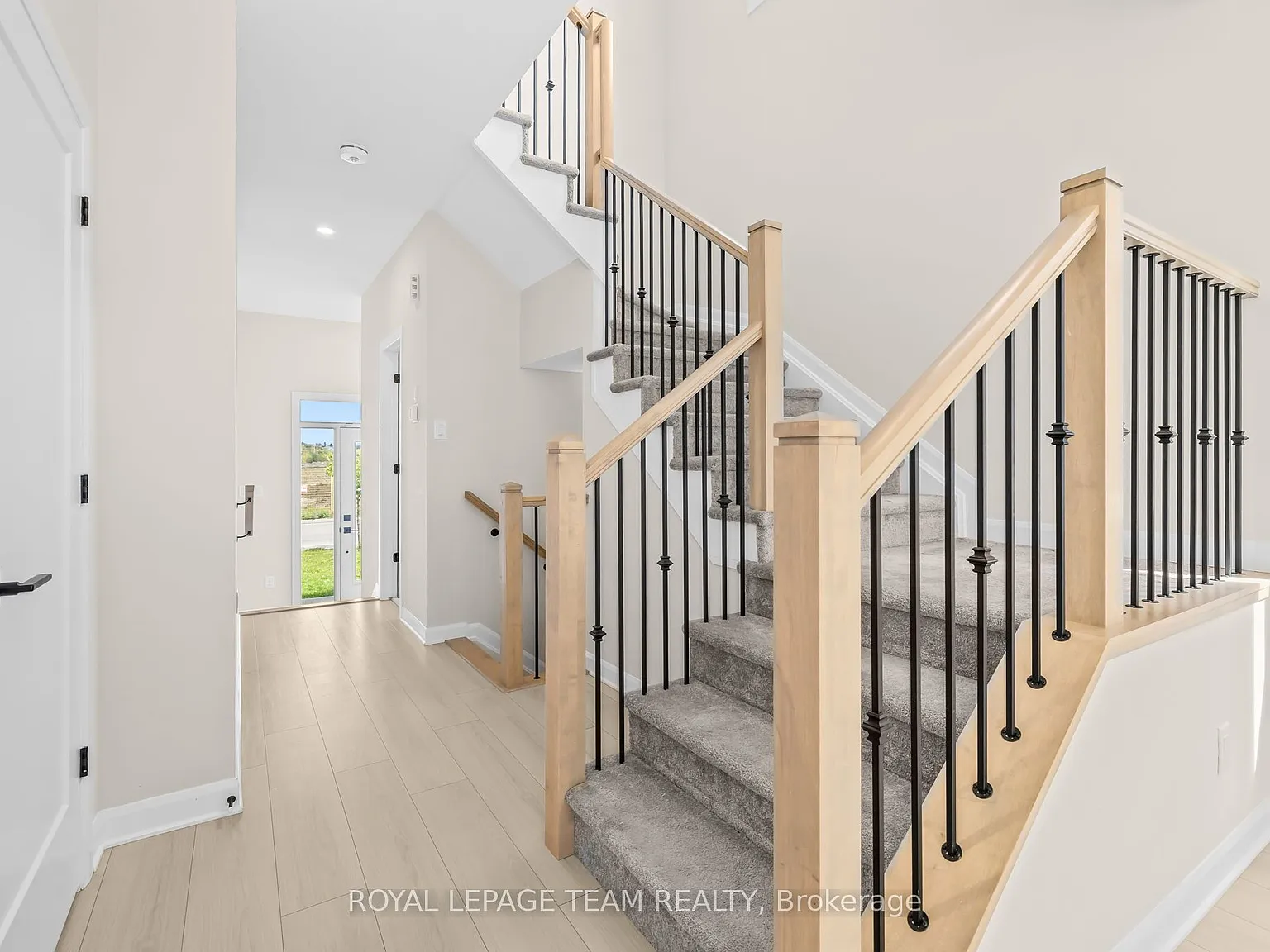 3 bed, $2,900 — Photo 3