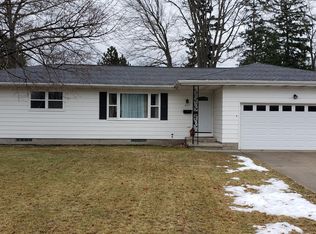 857 Winslow Ct, Norton Shores, MI