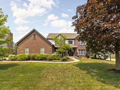 9686 Bellflower Dr, Zionsville, IN, 46077