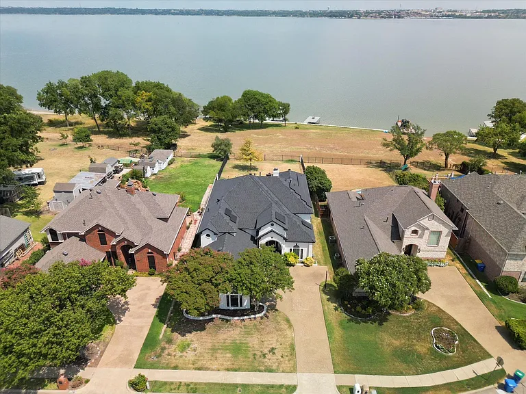 4710 Scenic Dr — Photo 37