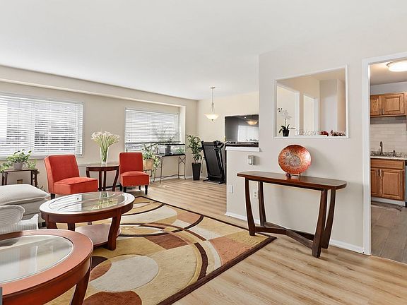5th image of 1111 University Blvd W APT 1114-A
