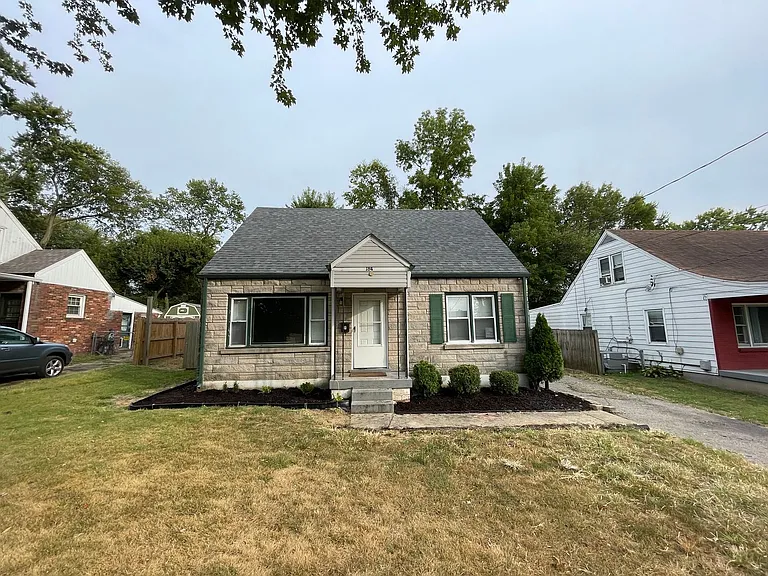 184 Mills Dr — Photo 1