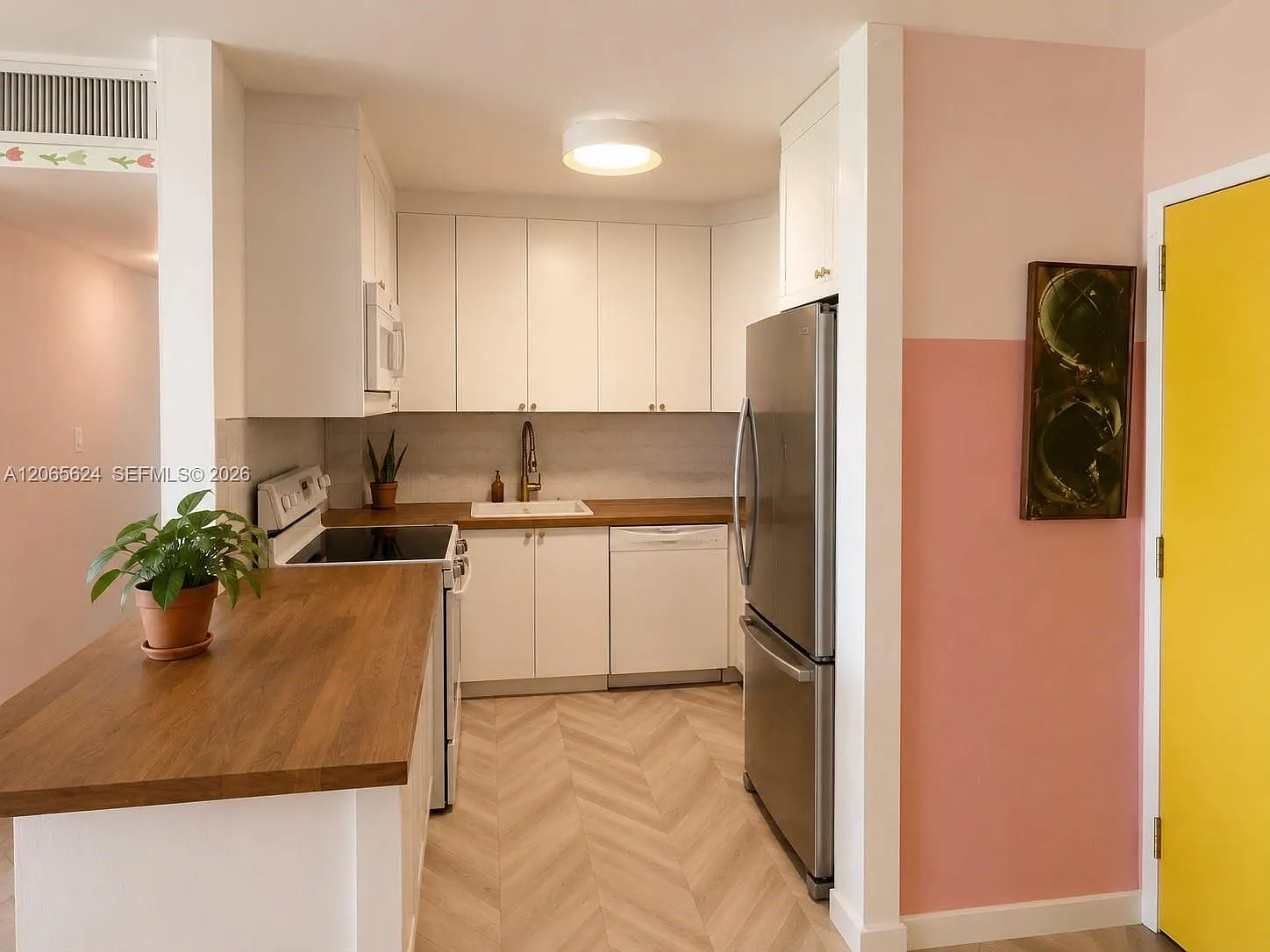 Parkview Point Condo — Photo 4