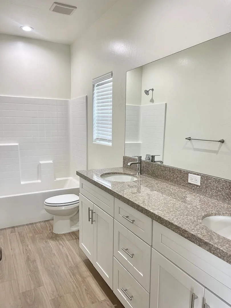 Brand New Apartment For Rent In Ne Bakersfield Near City In The Hills — Photo 4
