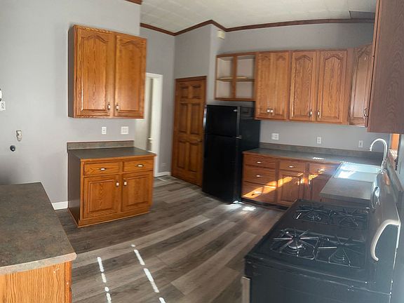 4th image of 3222 N Dakota St