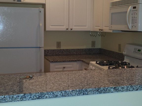 4th image of 4950 Brenman Park Dr #2XX