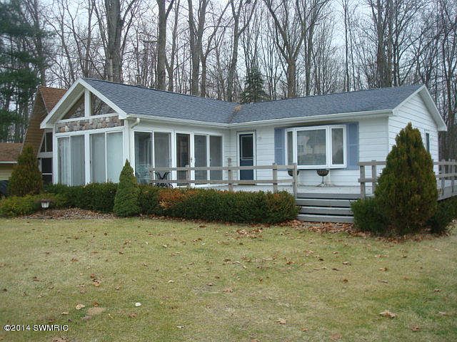 1st image of 50085 E Lakeshore Dr