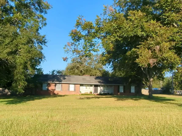 2922 Willie Varnum Rd, Dothan, AL 36301