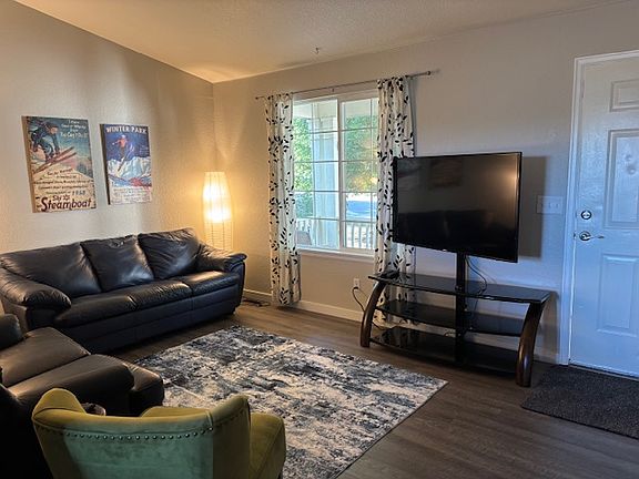 4th image of 403 Tynan Dr