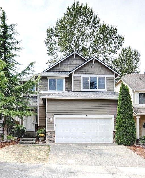 Beautiful home in Collingtree Park!