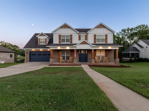 302 Turtleback Trl, Enterprise, AL 36330
