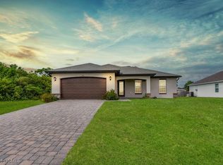 1700 NE 5th Pl, Cape Coral, FL 33909