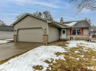 3025 Sutherland Rd, Springfield, IL 62702