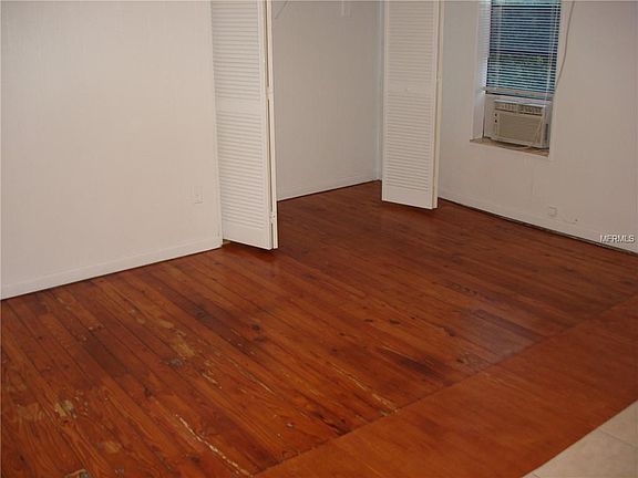 4th image of 334 Bay St APT 3-A