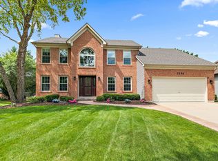 2256 Thornwood Ct, Aurora, IL 60502