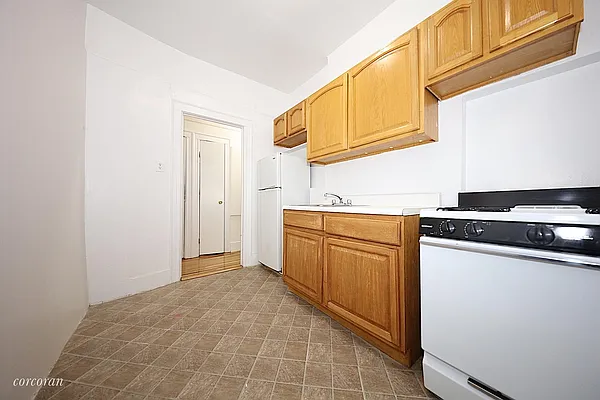 Rented by Corcoran | media 21