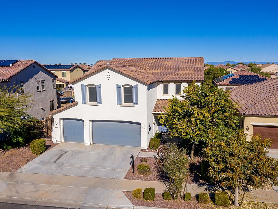 1st image of 15848 W Poinsettia Dr