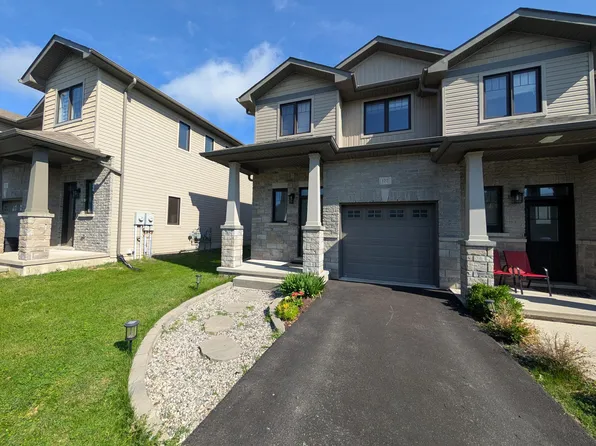 127 Simurda Ct, Loyalist, ON K7N 0A8