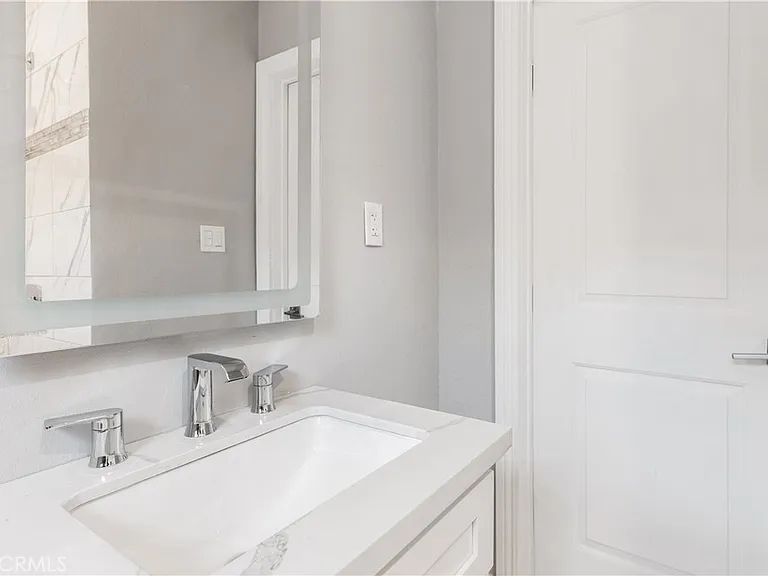 517 N Chalburn Ave — Photo 19