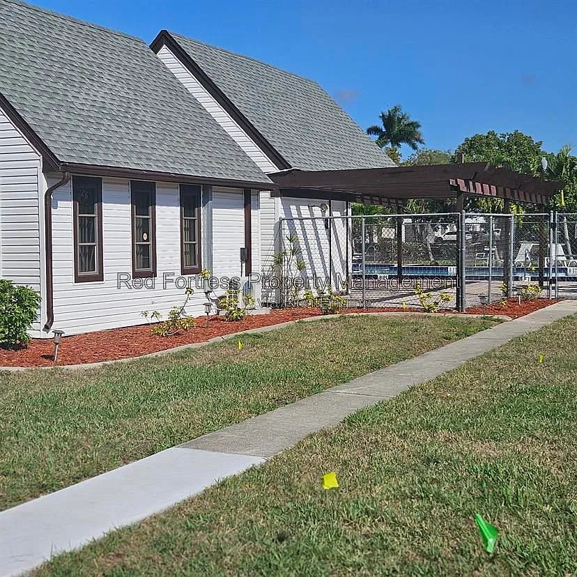 2 bed, 2.0 bath, 1168 sqft, $1,850 — Photo 2