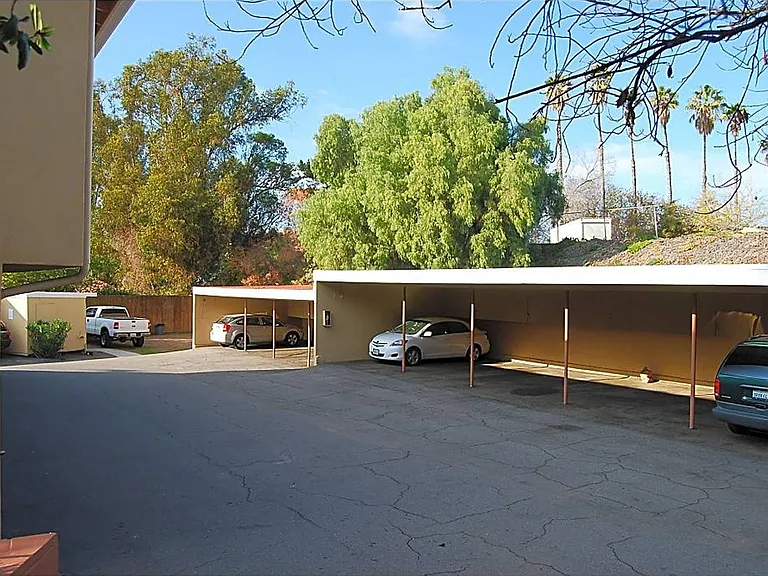 Civic Park Apts — Photo 17