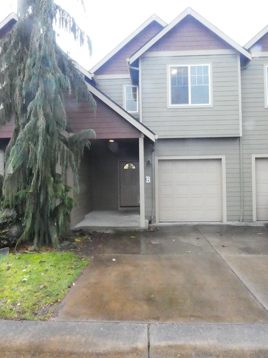 528 Fenton Ave photo 1