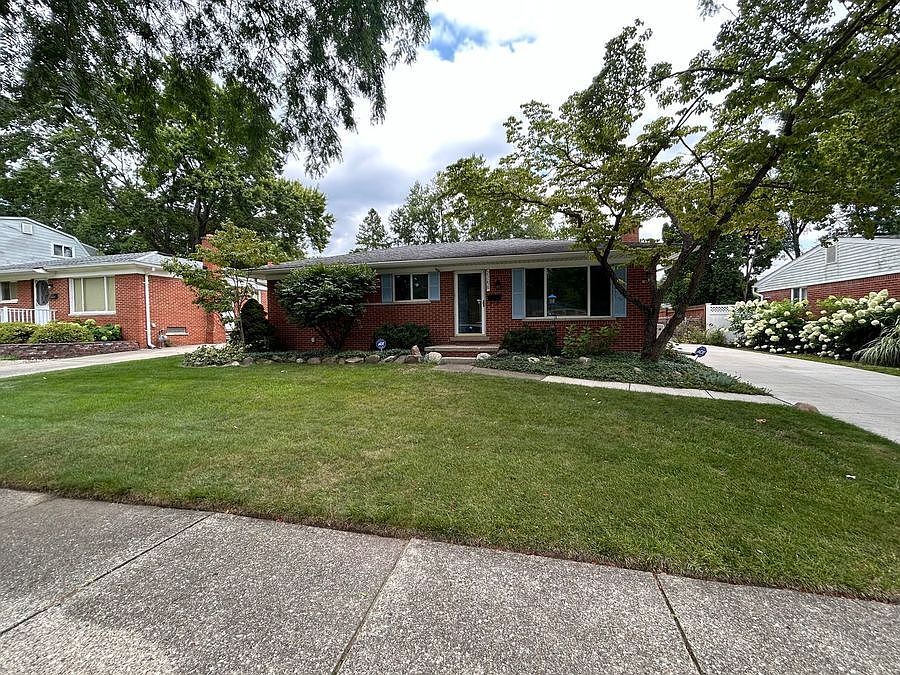 1st image of 23258 Cora Ave