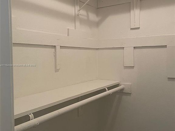 3rd image of 5192 NE 6th Ave APT 829