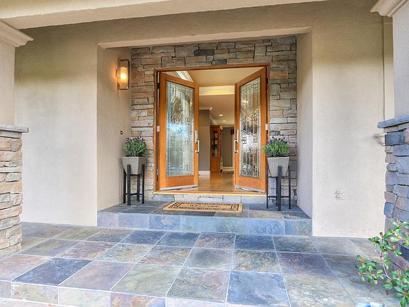 5th image of 13812 Serra Oaks Ct
