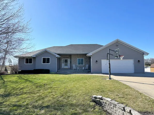 10965 E Barron Rd, Rochelle, IL 61068
